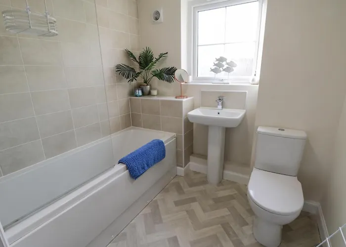 Woodside View Apartment Whitby